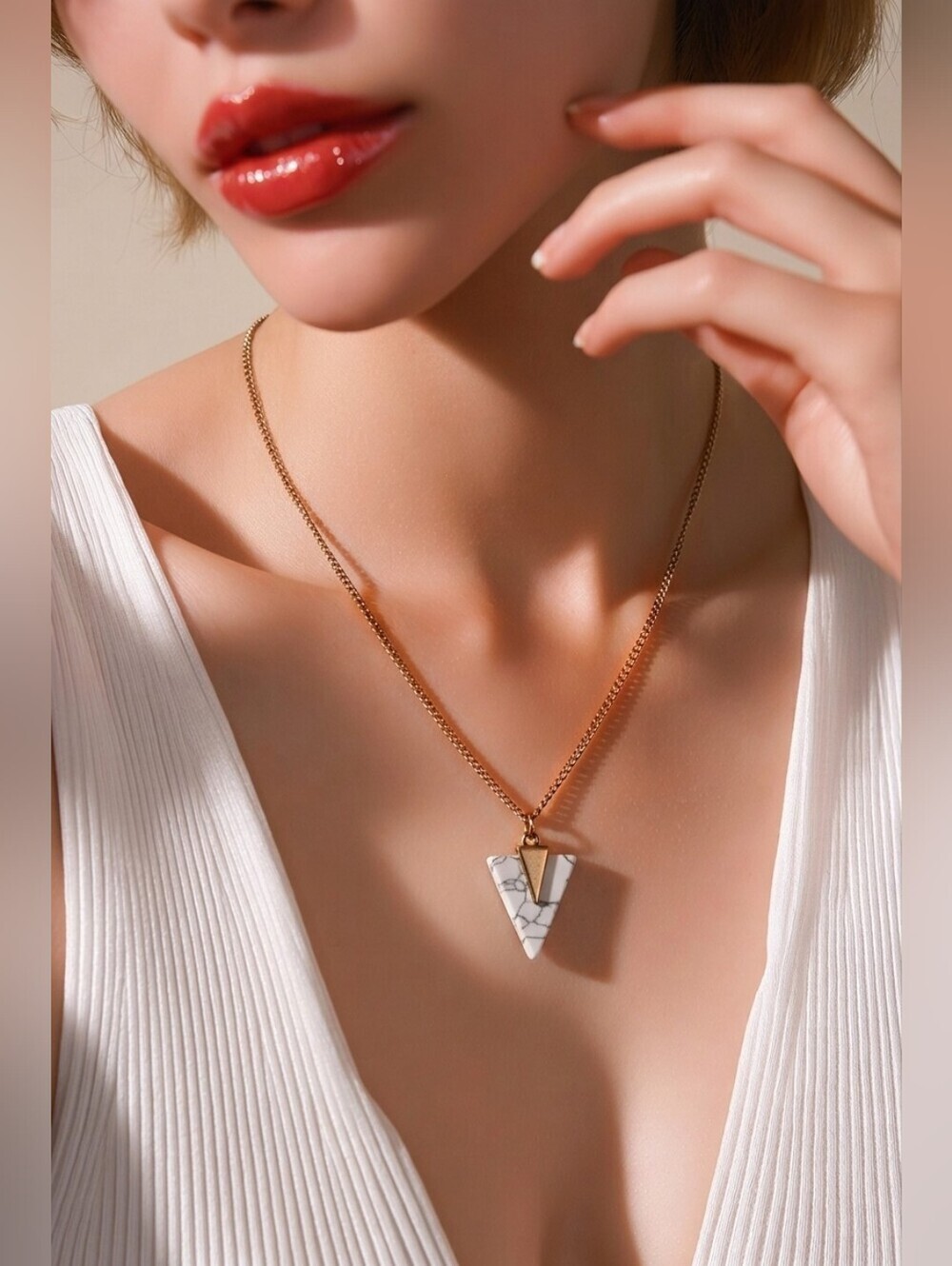 NWT nadineWest Marbled Triangle Pendant Necklace ~18"
